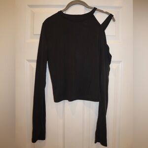 Dance & Marvel Size L Asymmetrical Cold Shoulder Black Top